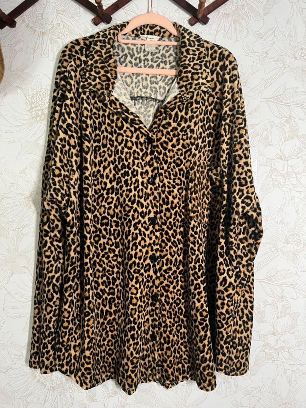Blumin Leopard Print Button-Up Shirt With Pockets - 3XL